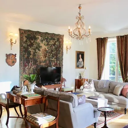 Chateau Larose * Mandres-les-Roses